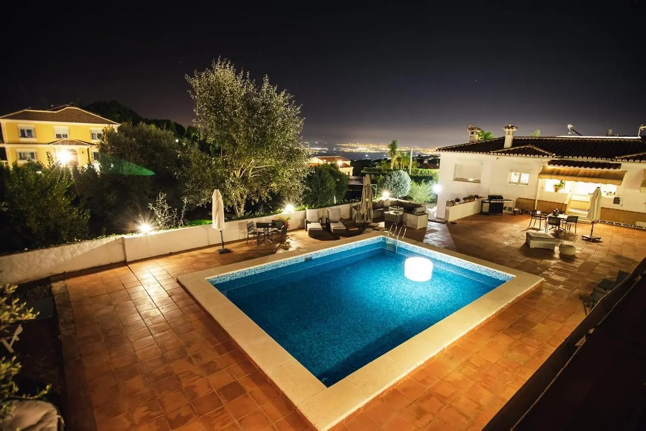 فندق مبيت وإفطار ألاورين ذي ر تورّي B&B Casa Rubi